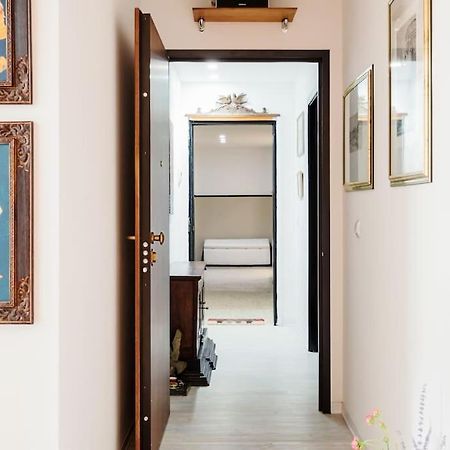 ℒovely & ℰlegant Studio Next To Duomo/Missori Mediolan Zewnętrze zdjęcie